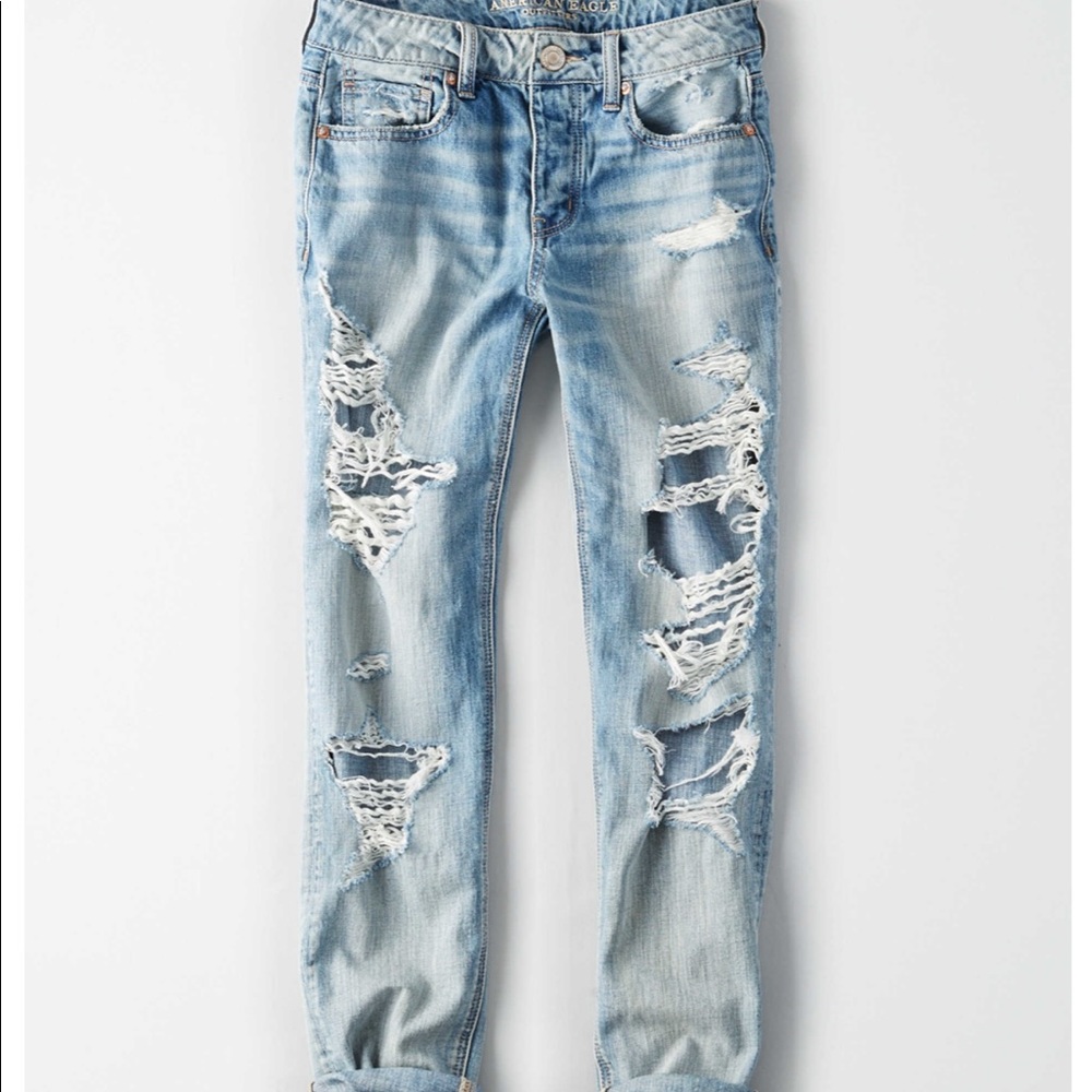 ae tomgirl jeans *SOLD*